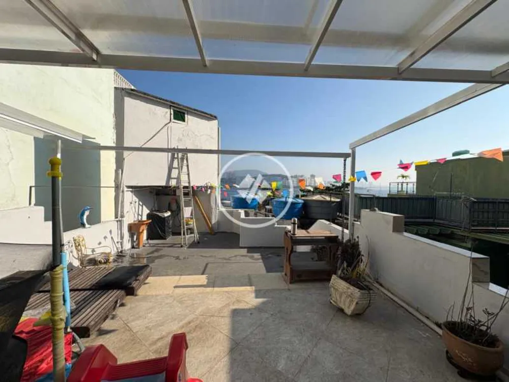 Cobertura, 3 quartos, 215 m² - Foto 1