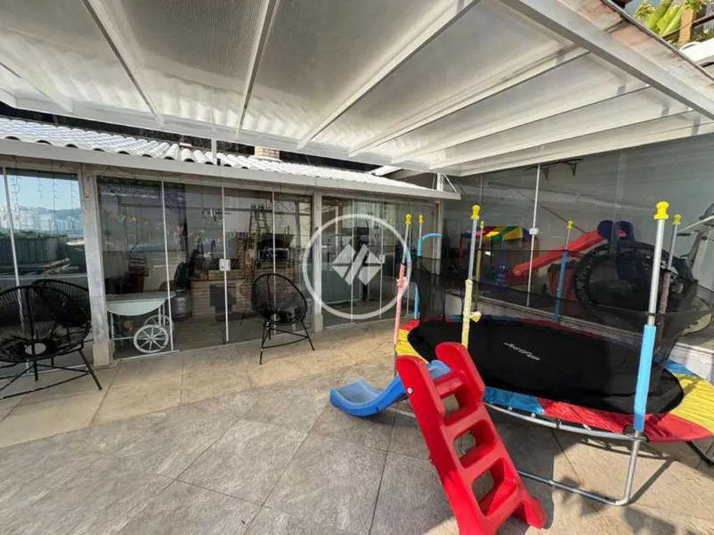 Cobertura, 3 quartos, 215 m² - Foto 12
