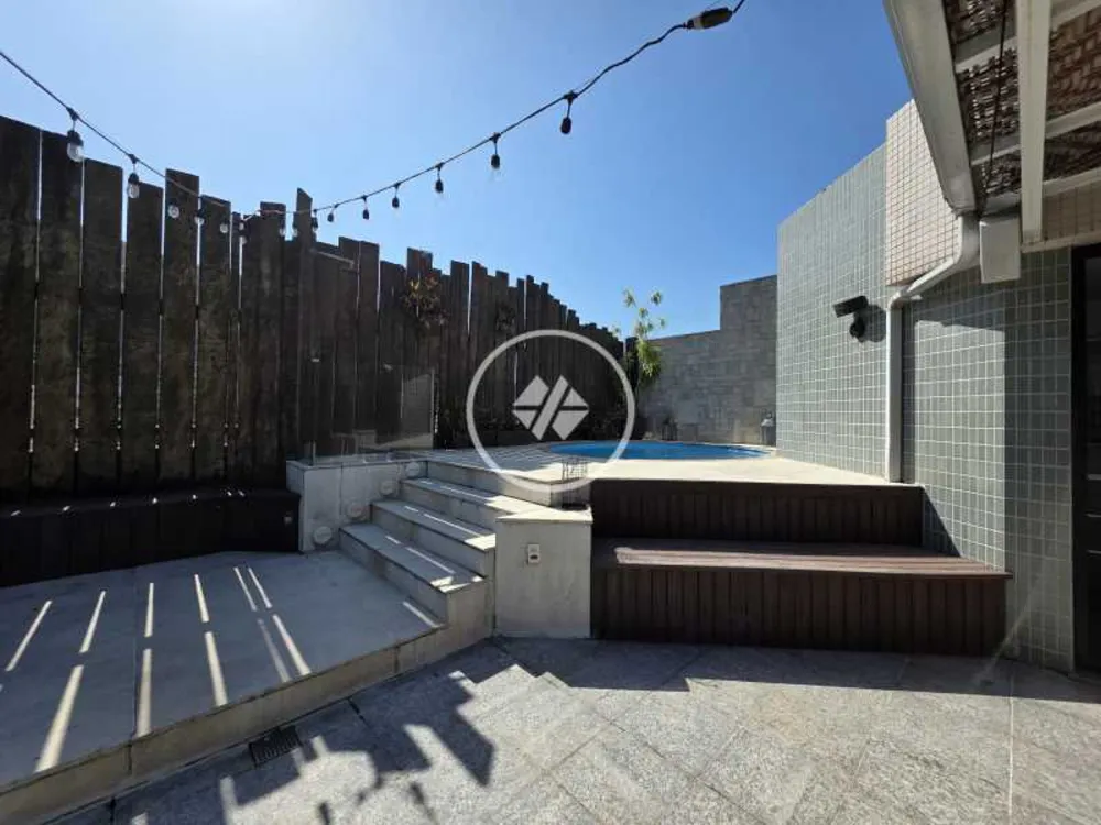 Cobertura, 3 quartos, 222 m² - Foto 4