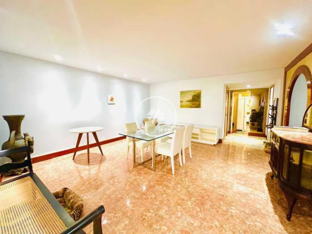 Apartamento, 4 quartos, 243 m² - Foto 2