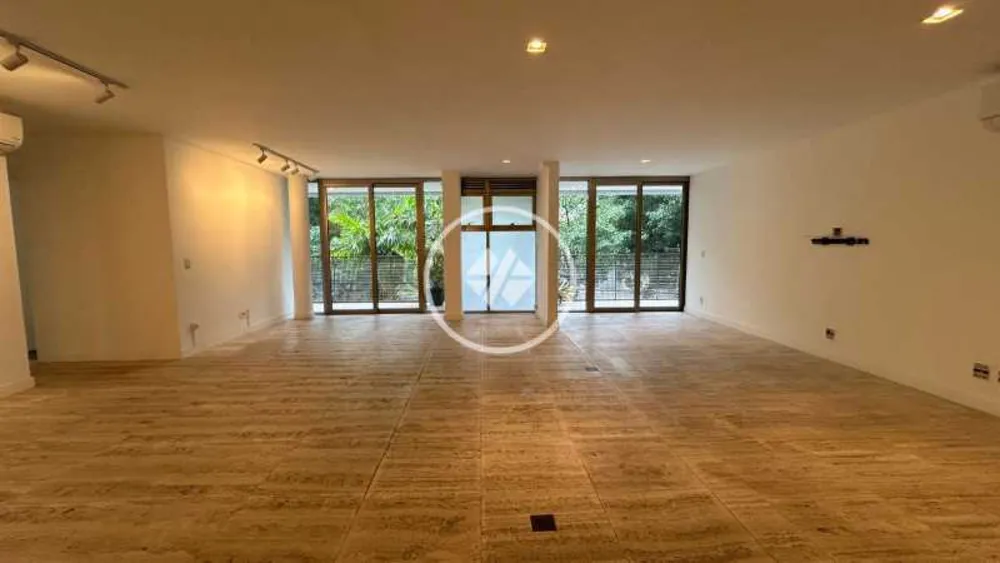 Apartamento, 3 quartos, 182 m² - Foto 2