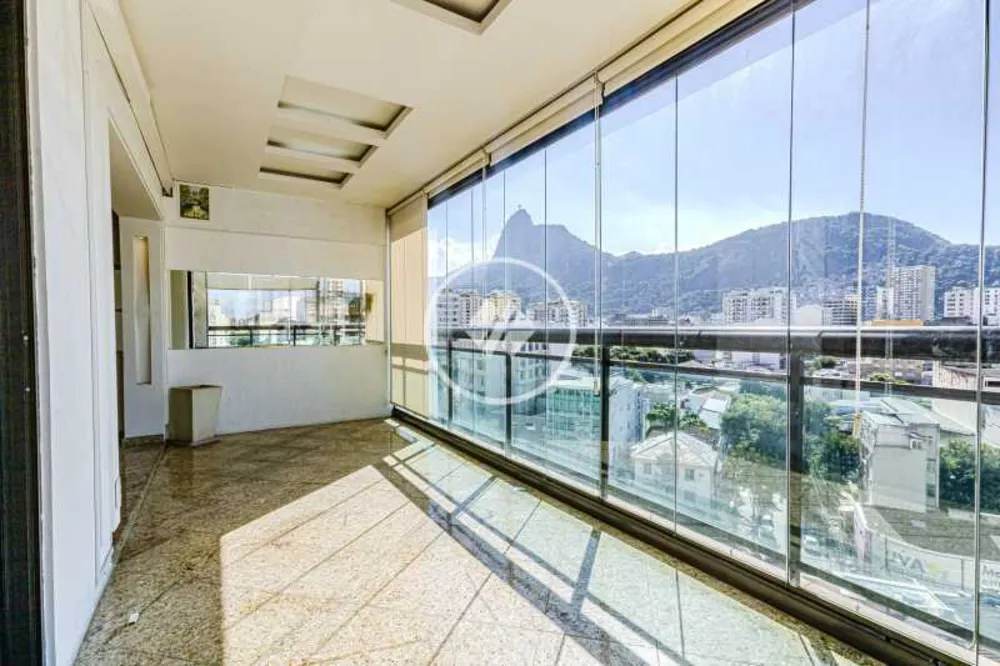 Cobertura, 3 quartos, 231 m² - Foto 2