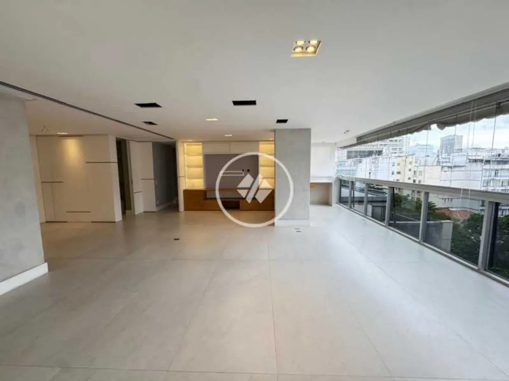 Apartamento, 3 quartos, 160 m² - Foto 1