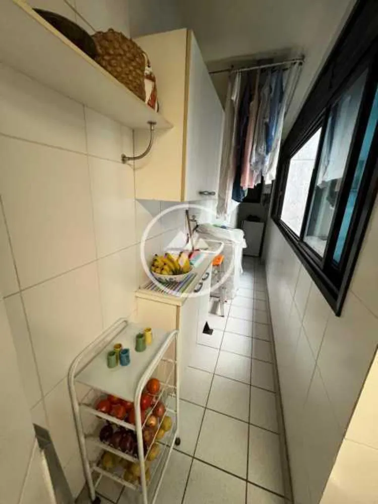 Apartamento, 3 quartos, 209 m² - Foto 2