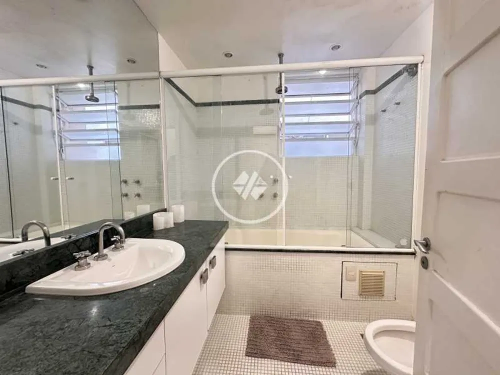 Apartamento, 3 quartos, 140 m² - Foto 2