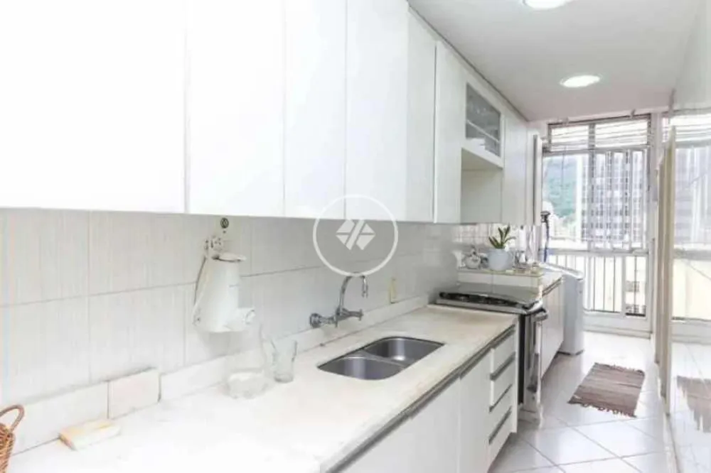Cobertura, 3 quartos, 270 m² - Foto 2