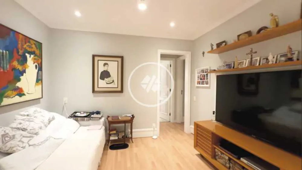 Apartamento, 3 quartos, 251 m² - Foto 2