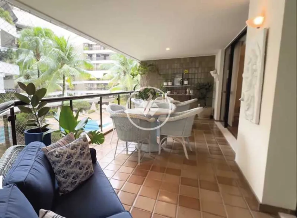 Apartamento, 3 quartos, 251 m² - Foto 1