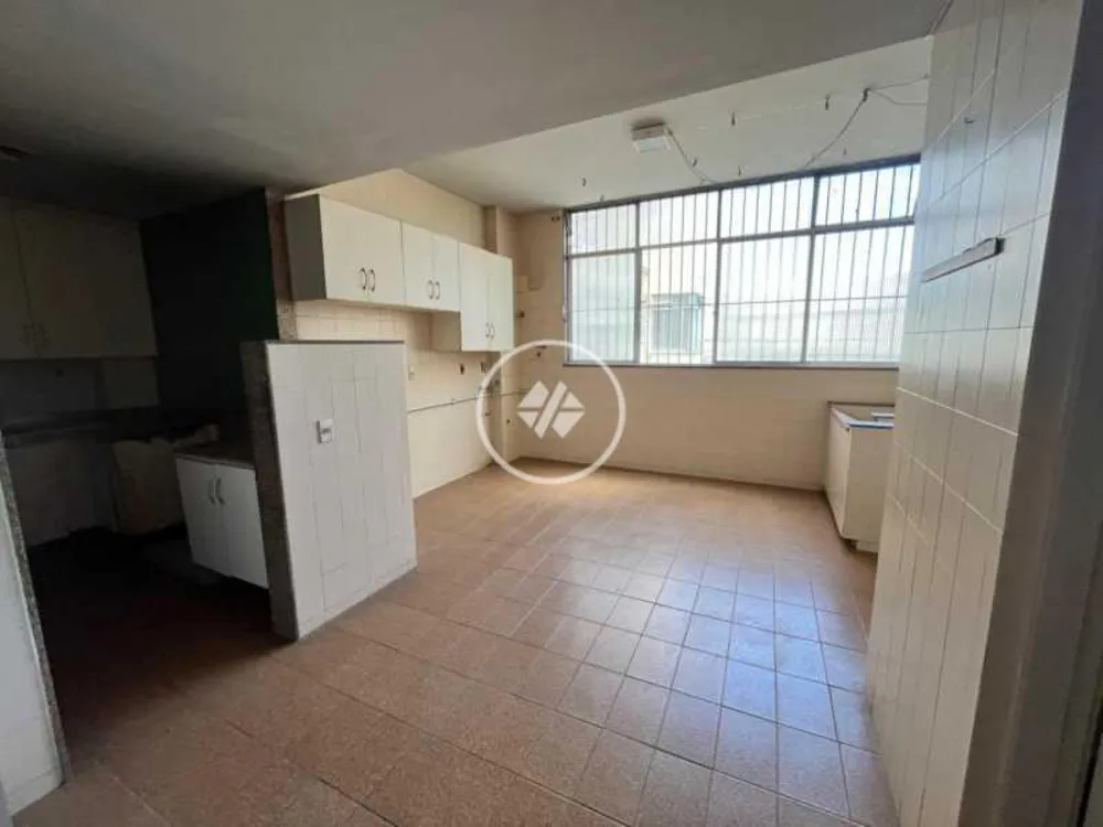 Apartamento, 4 quartos, 241 m² - Foto 2