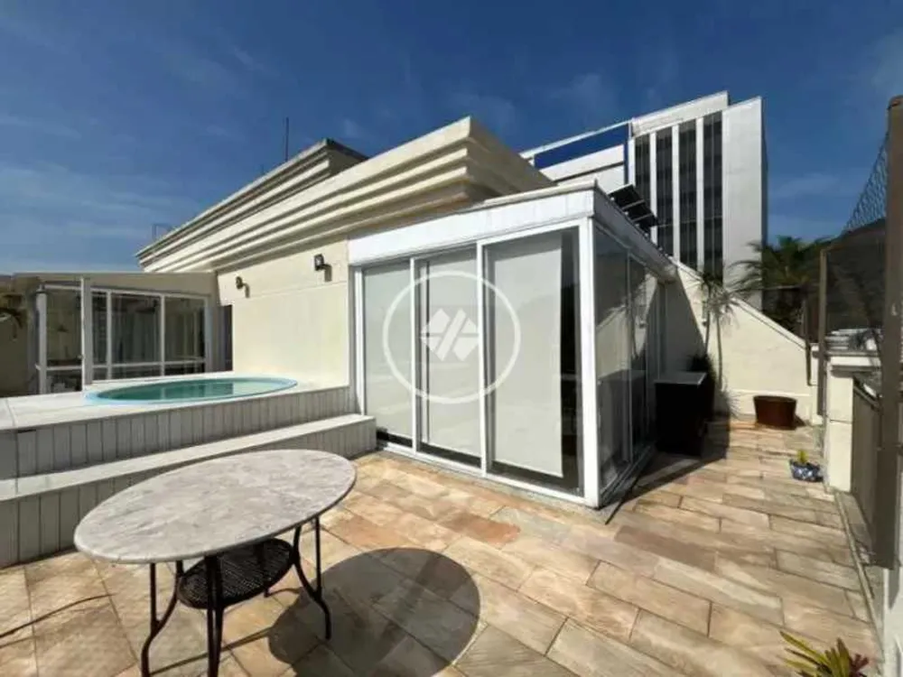 Cobertura, 4 quartos, 239 m² - Foto 2