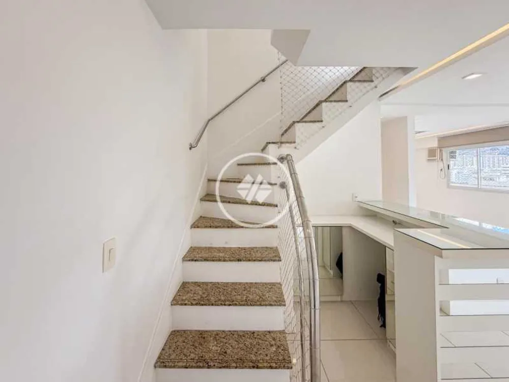 Cobertura, 3 quartos, 168 m² - Foto 1