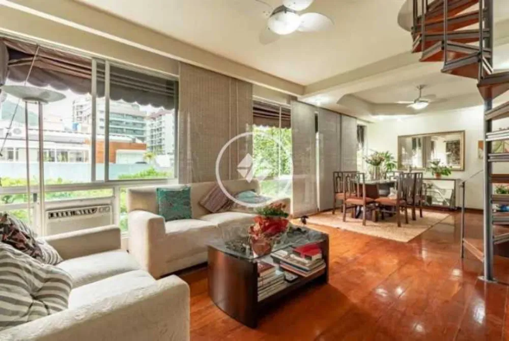 Cobertura, 3 quartos, 206 m² - Foto 2