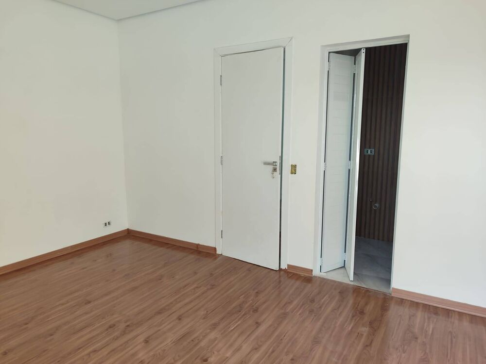 Casa à venda com 2 quartos, 108m² - Foto 3