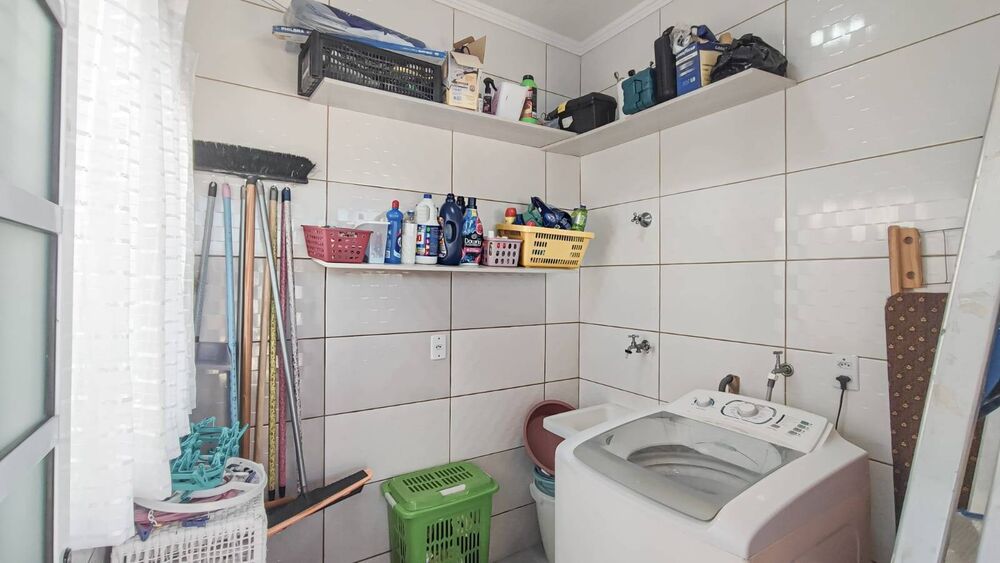 Casa de Condomínio à venda com 3 quartos, 300m² - Foto 9