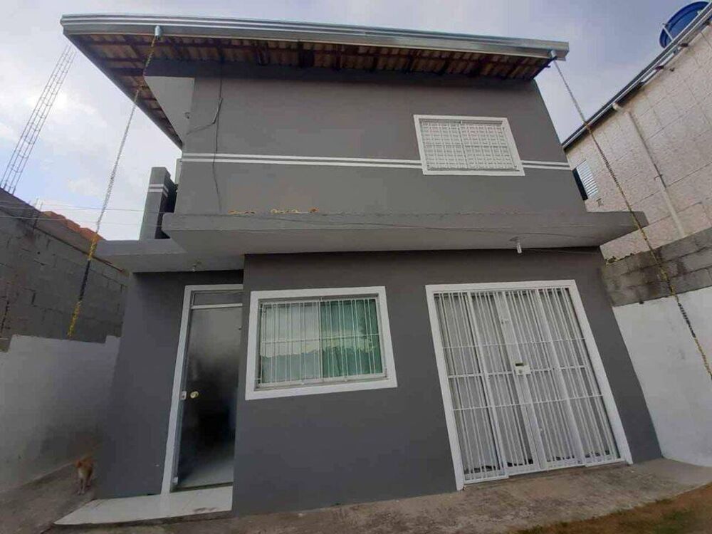 Casa à venda com 2 quartos, 66m² - Foto 2
