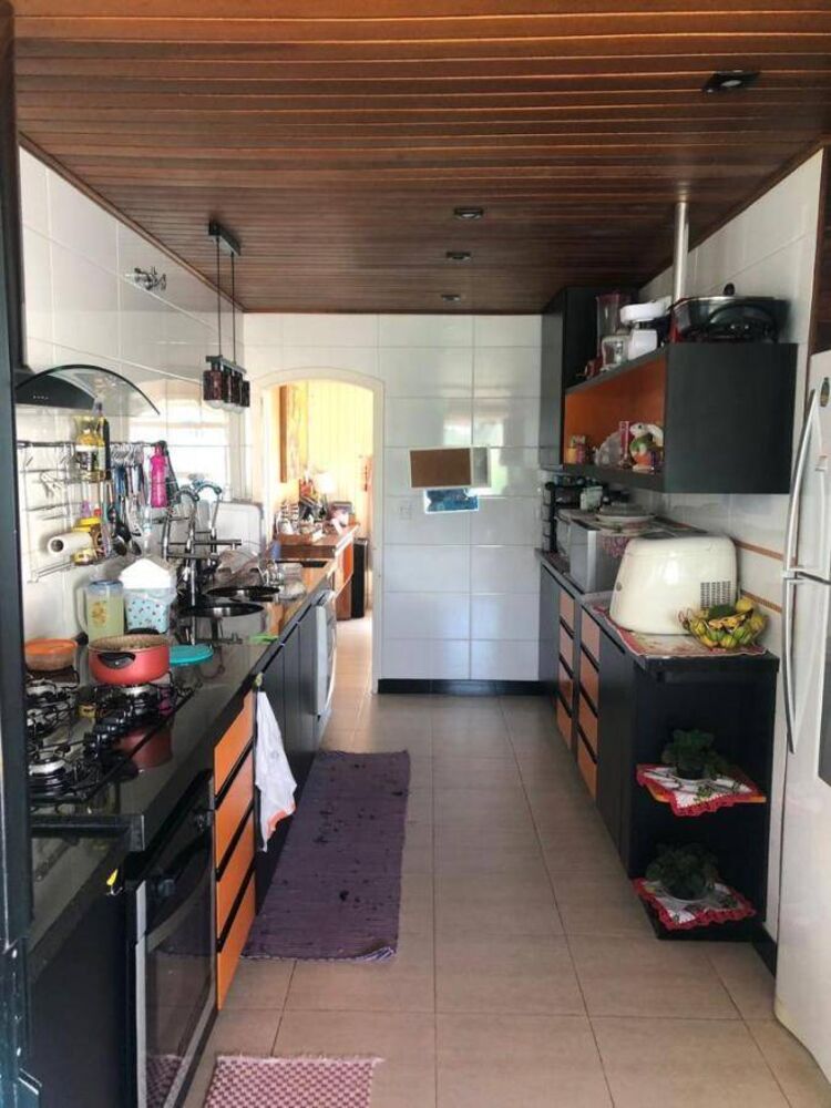 Casa à venda com 4 quartos, 450m² - Foto 11