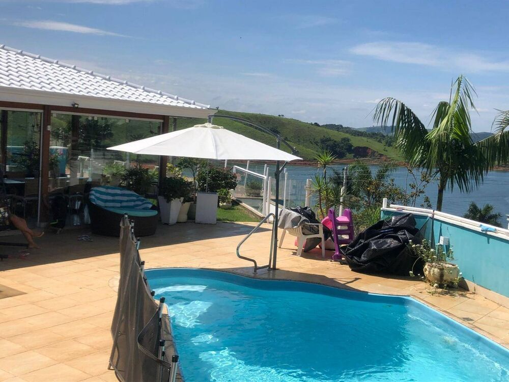 Casa à venda com 4 quartos, 450m² - Foto 1