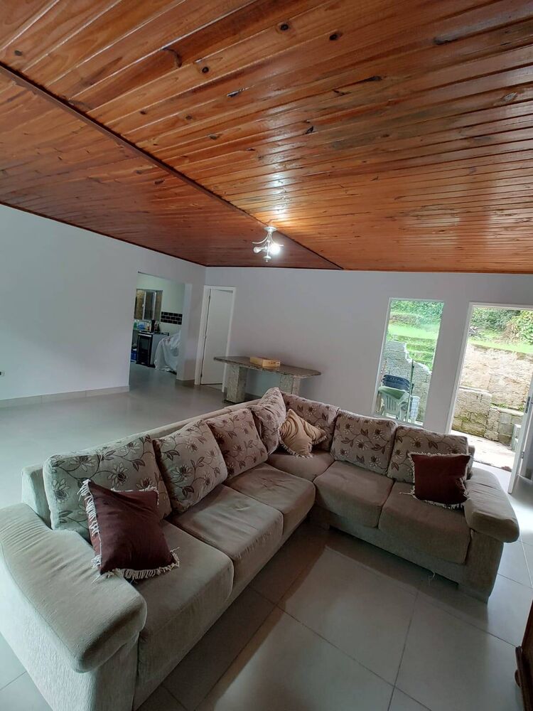 Casa à venda com 2 quartos, 1100m² - Foto 9