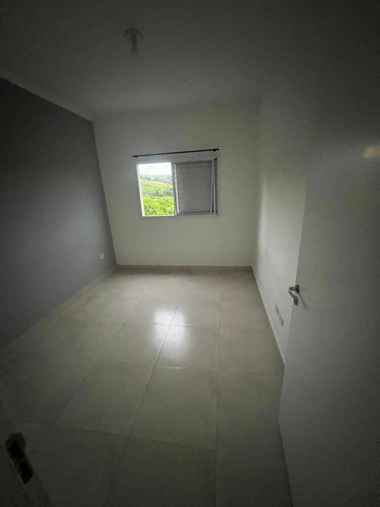 Casa à venda com 2 quartos, 70m² - Foto 8