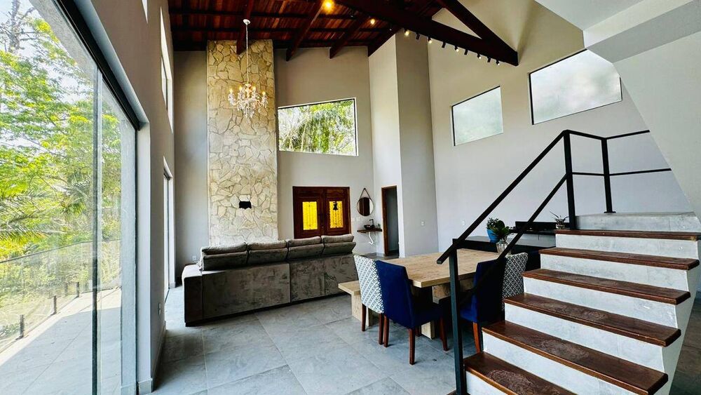 Chácara à venda com 4 quartos, 300m² - Foto 3