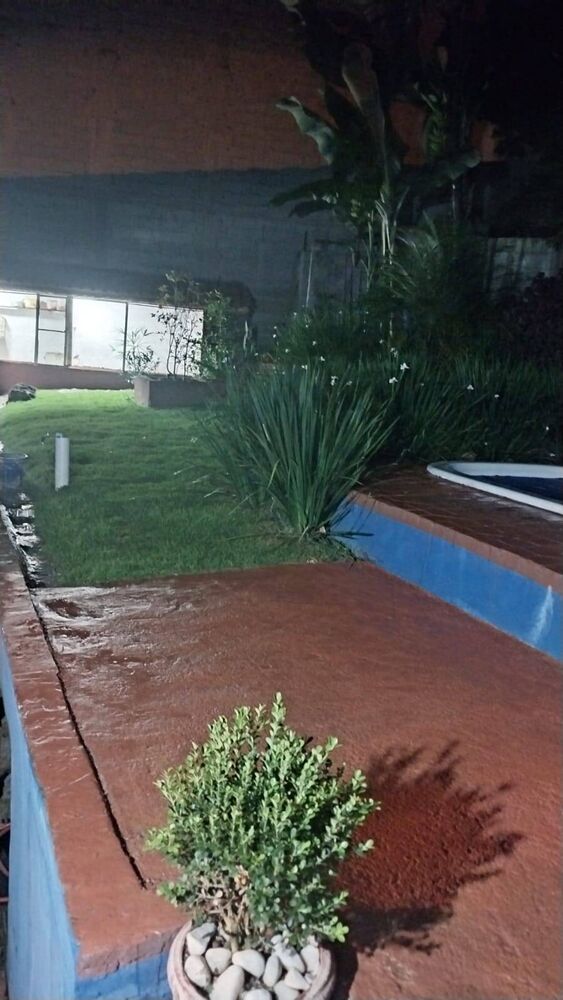 Casa à venda com 2 quartos, 350m² - Foto 4