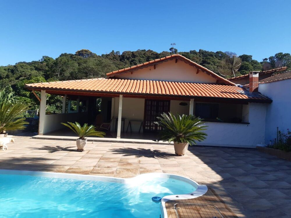 Chácara à venda com 2 quartos, 2600m² - Foto 1