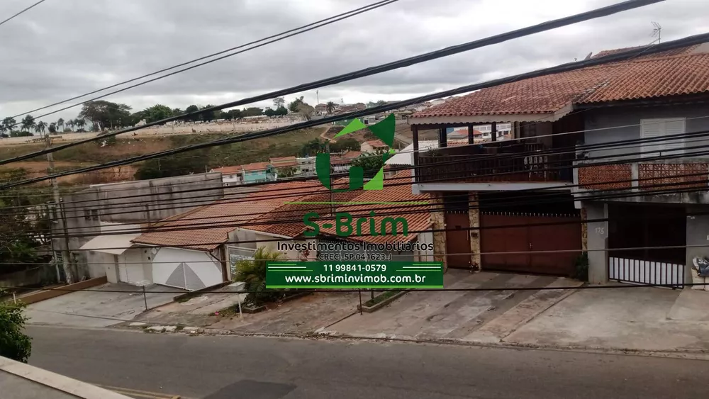 Sobrado à venda com 5 quartos, 275m² - Foto 1