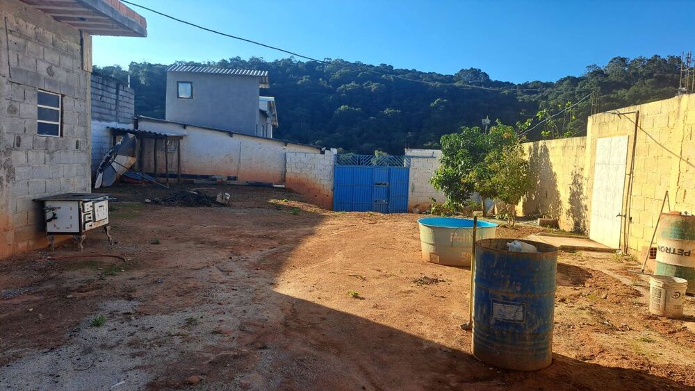 Chácara à venda com 1 quarto, 1000m² - Foto 1