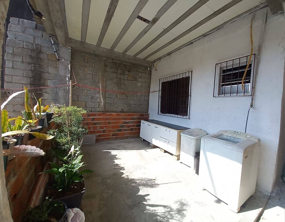 Casa à venda com 1 quarto, 48m² - Foto 1