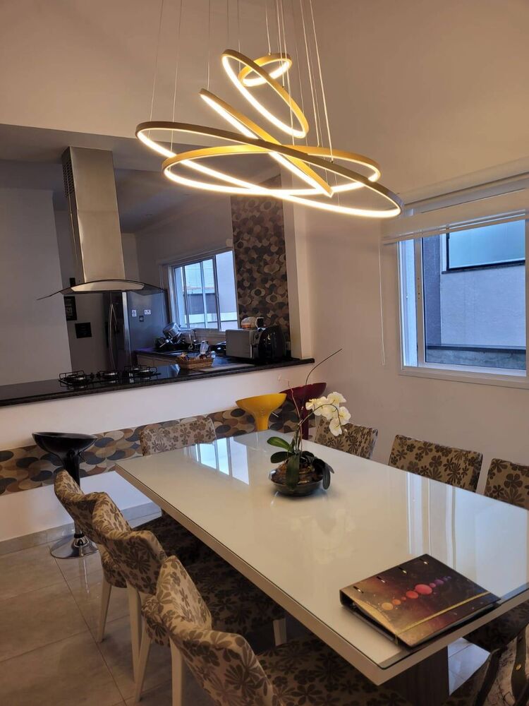 Casa de Condomínio à venda com 4 quartos, 290m² - Foto 3
