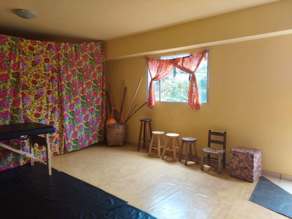Casa à venda com 3 quartos, 171m² - Foto 1