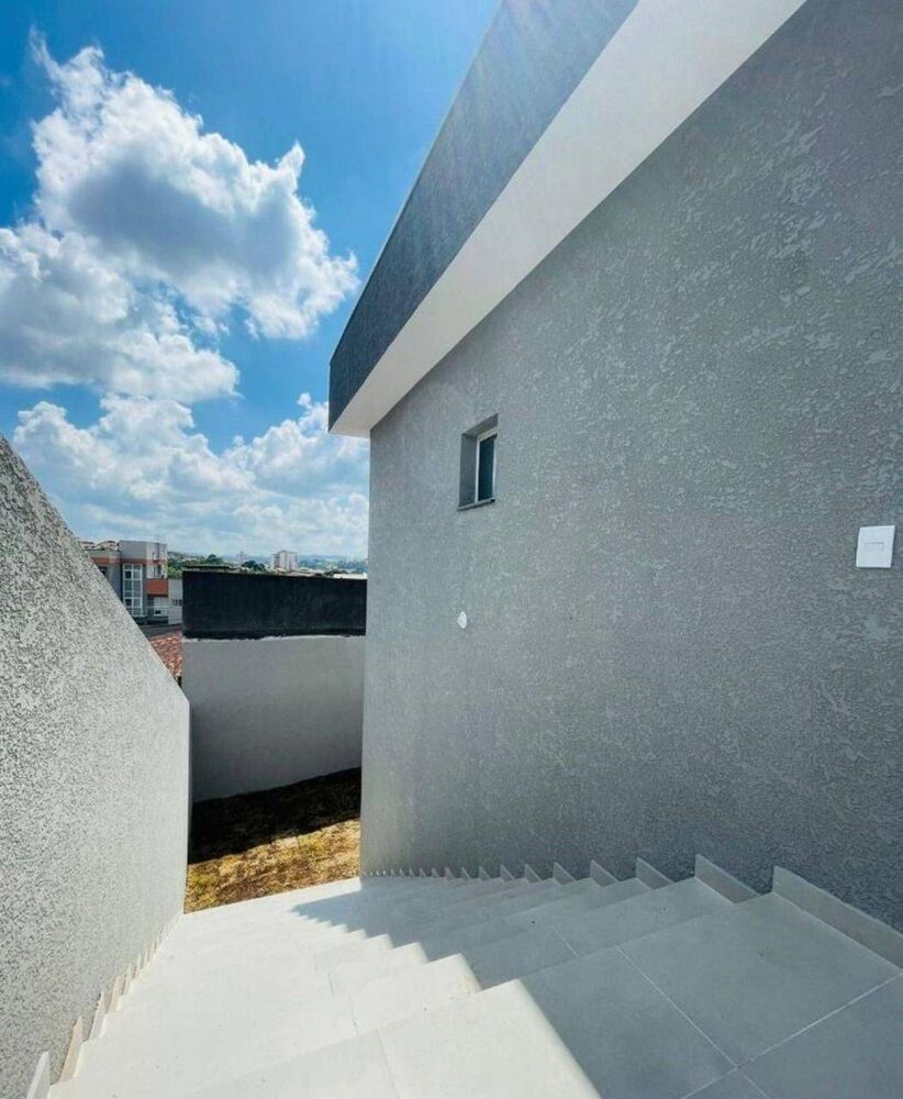 Casa à venda com 3 quartos, 83m² - Foto 3