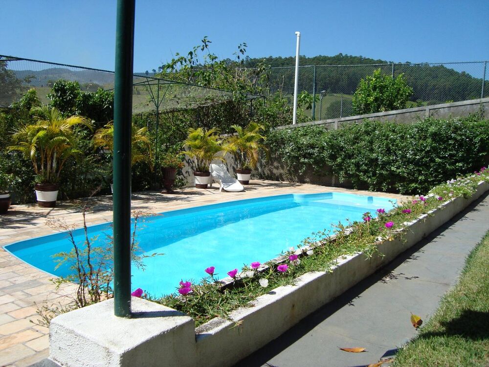 Casa à venda com 5 quartos, 260m² - Foto 1