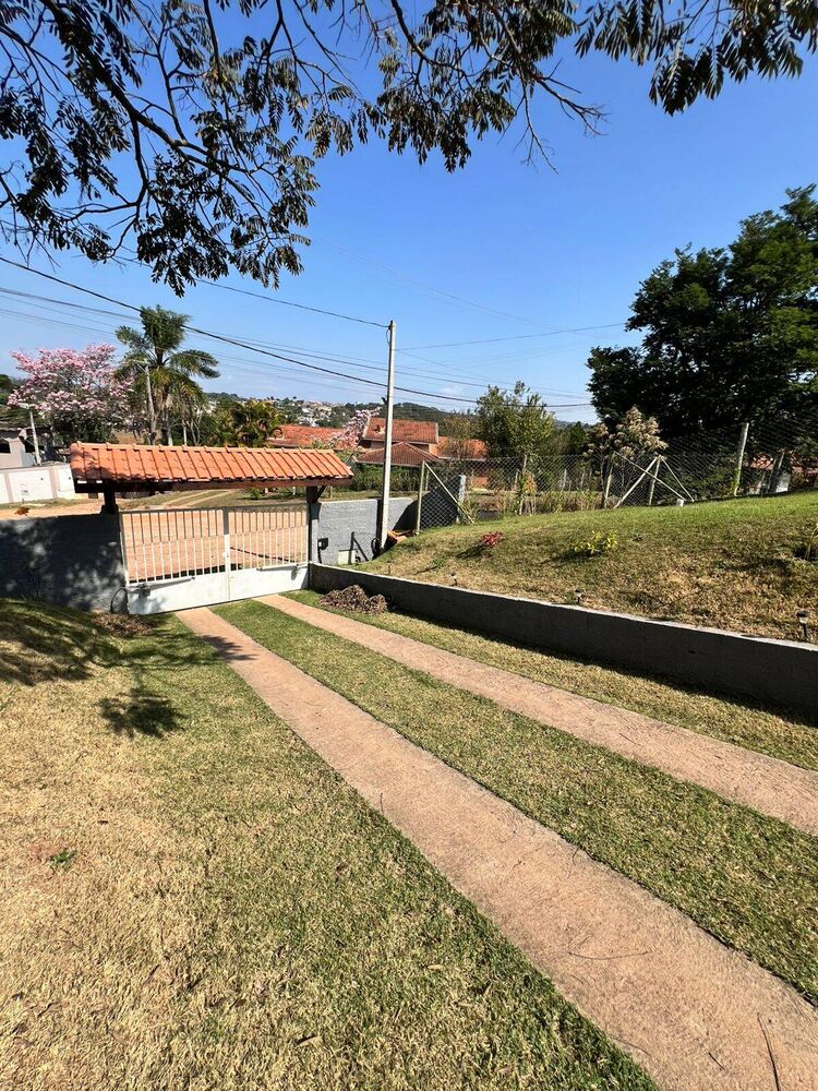 Casa à venda com 2 quartos, 130m² - Foto 2
