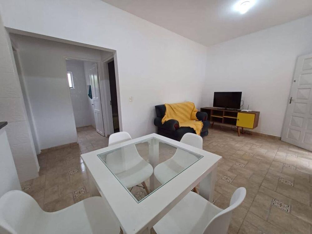 Casa à venda com 2 quartos, 90m² - Foto 4