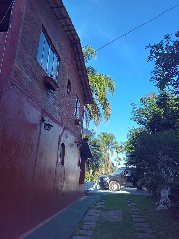 Chácara à venda com 6 quartos, 1600m² - Foto 9