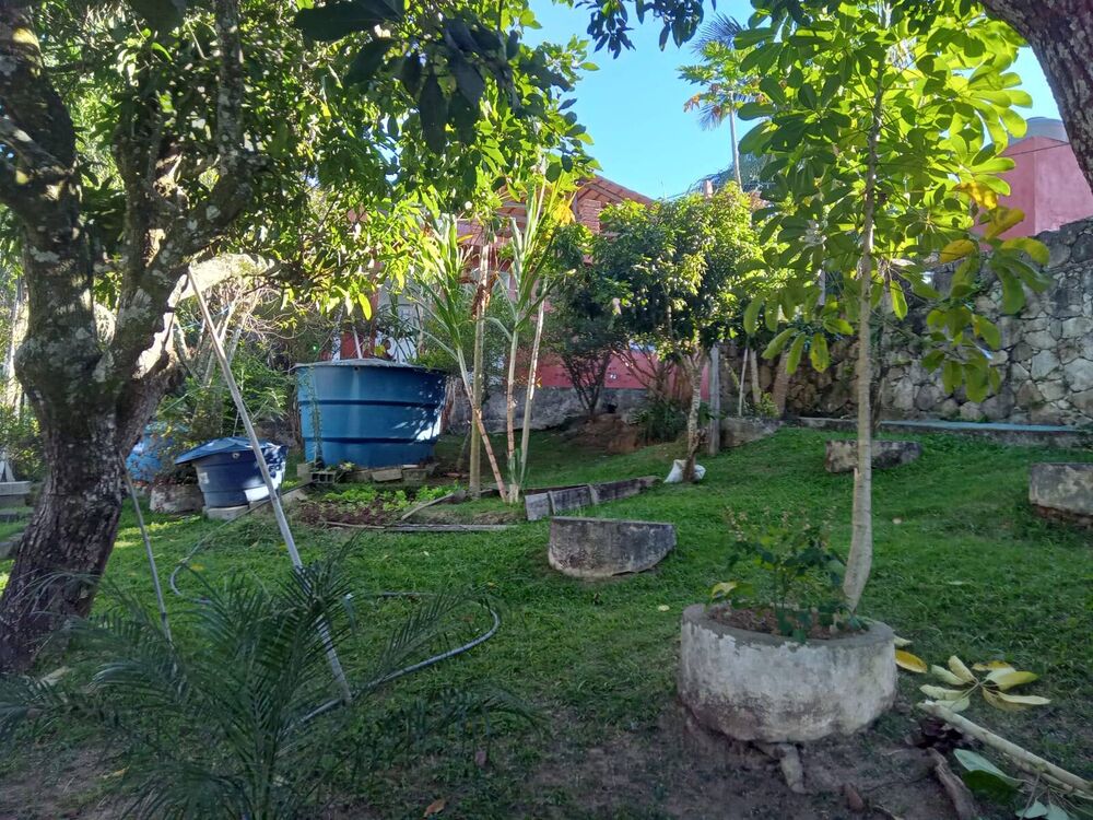 Chácara à venda com 6 quartos, 1600m² - Foto 3