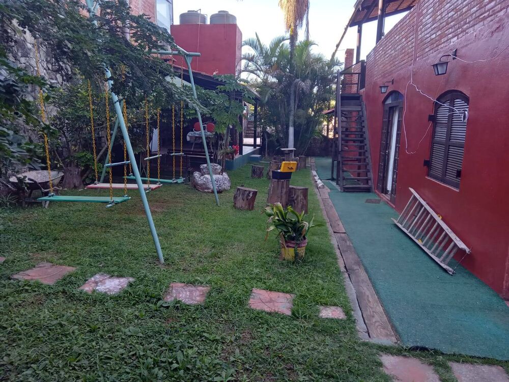 Chácara à venda com 6 quartos, 1600m² - Foto 8