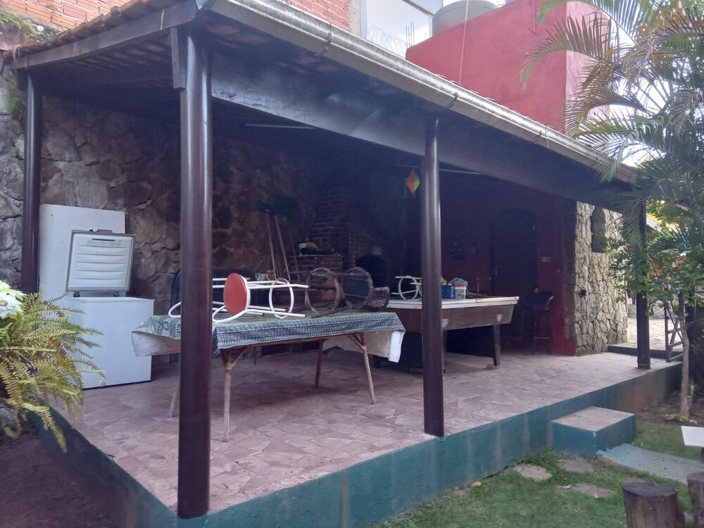 Chácara à venda com 6 quartos, 1600m² - Foto 4