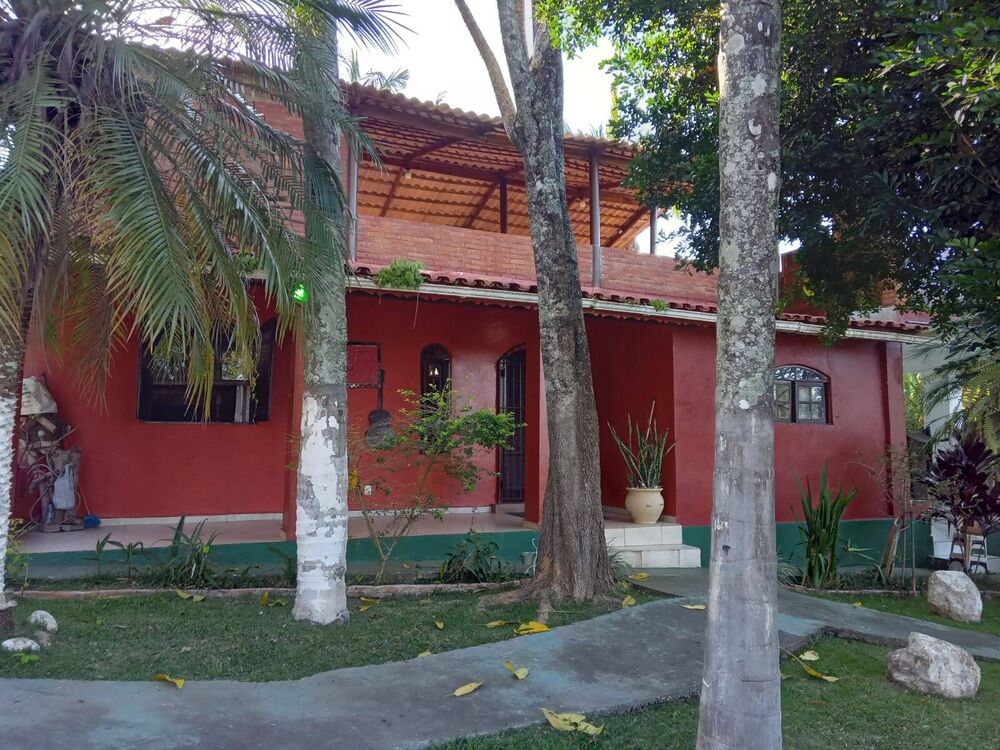 Chácara à venda com 6 quartos, 1600m² - Foto 1