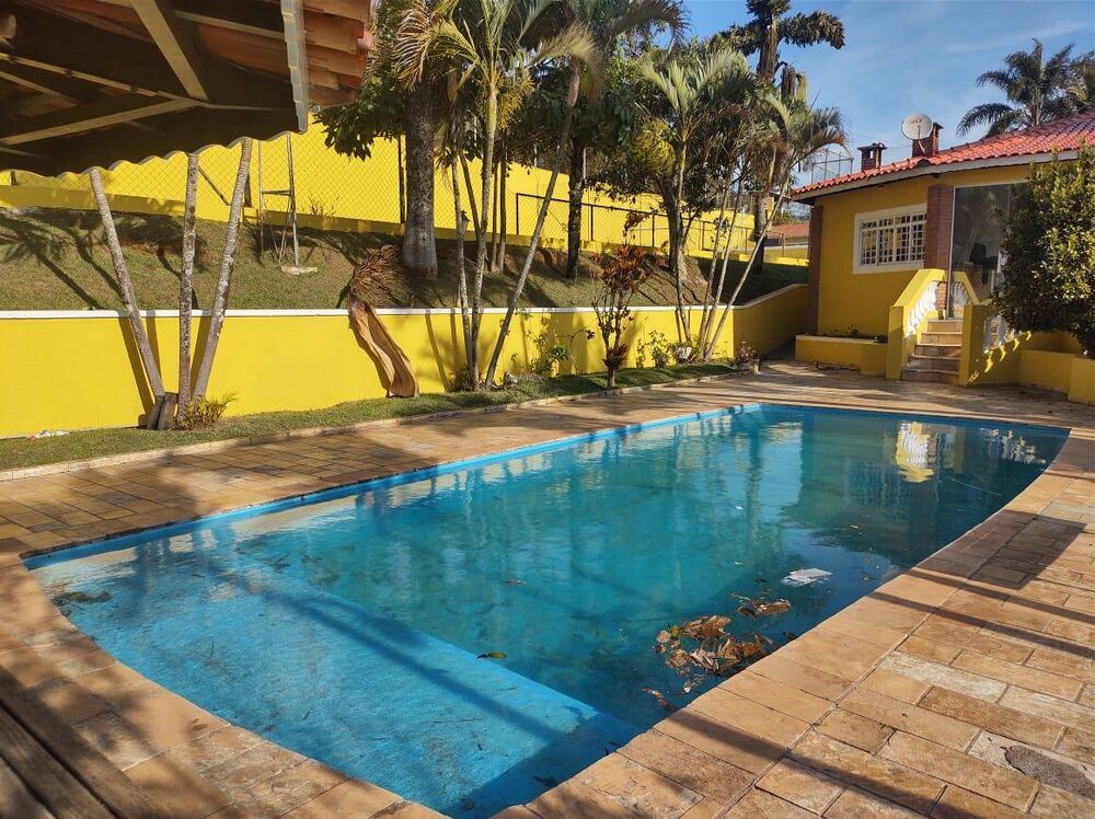 Chácara à venda com 4 quartos, 350m² - Foto 1