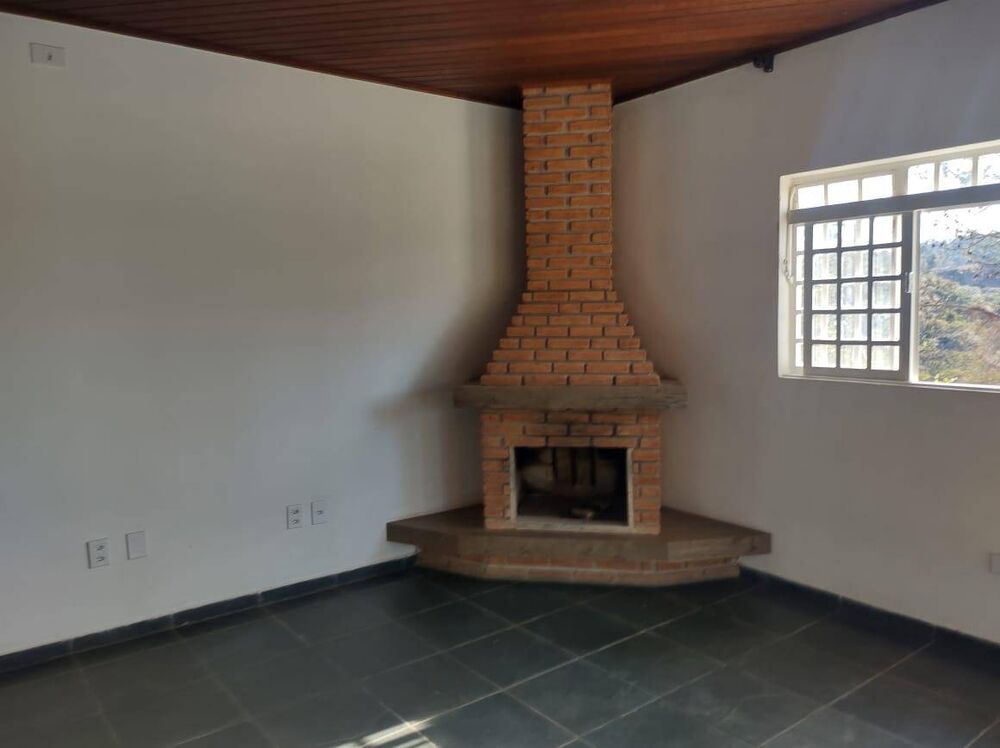 Chácara à venda com 4 quartos, 350m² - Foto 18