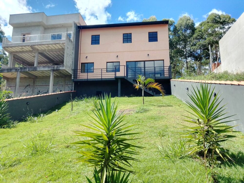 Casa de Condomínio à venda com 3 quartos, 120m² - Foto 1