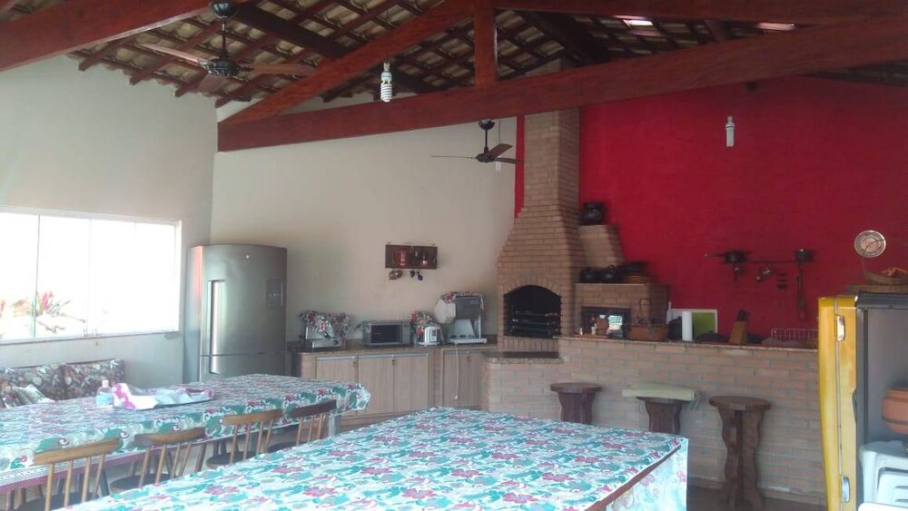 Chácara à venda com 7 quartos, 650m² - Foto 2