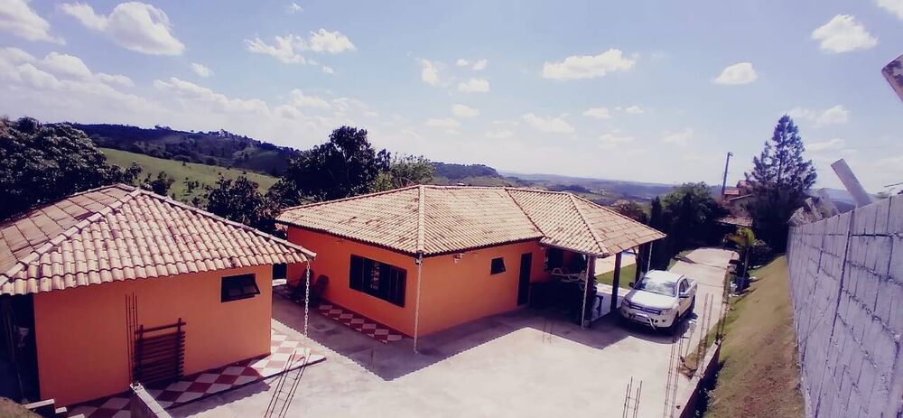 Chácara à venda com 3 quartos, 1000m² - Foto 1
