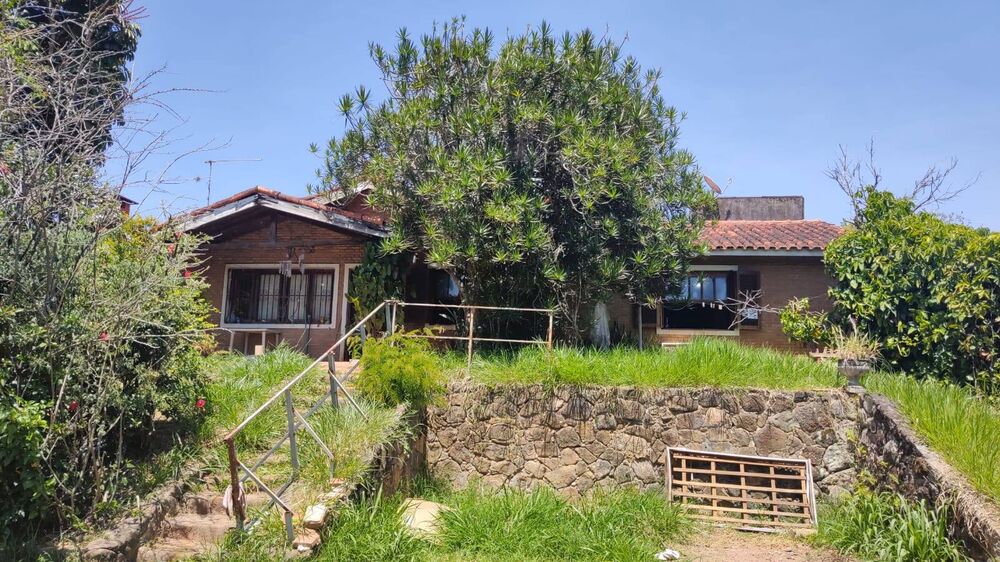 Chácara à venda com 2 quartos, 750m² - Foto 1