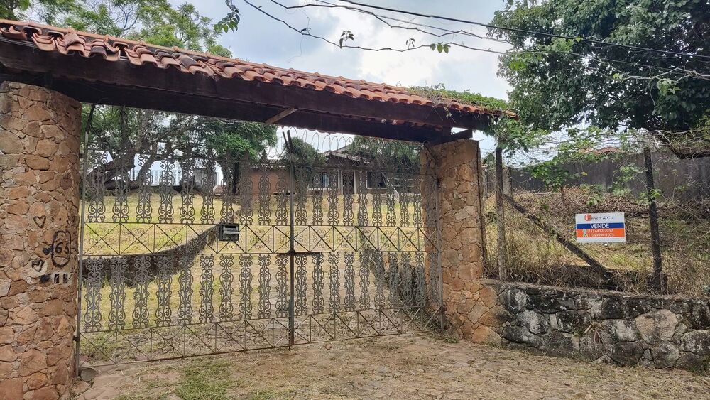 Chácara à venda com 2 quartos, 750m² - Foto 2