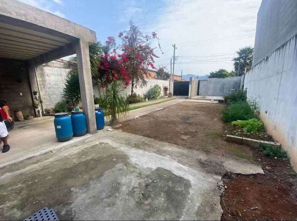 Chácara à venda com 3 quartos, 200m² - Foto 6