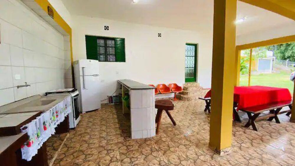 Chácara à venda com 4 quartos, 1500m² - Foto 5