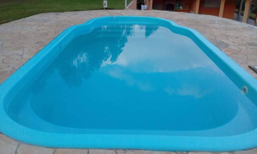 Chácara à venda com 3 quartos, 200m² - Foto 1